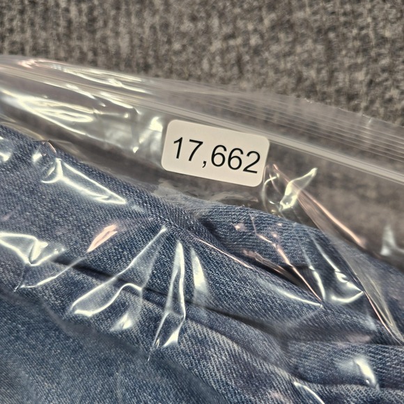 Wrangler Jeans Mens 40x32 Light Wash Relaxed Bootcut Denim Frayed Hem 38x30 - Picture 13 of 13